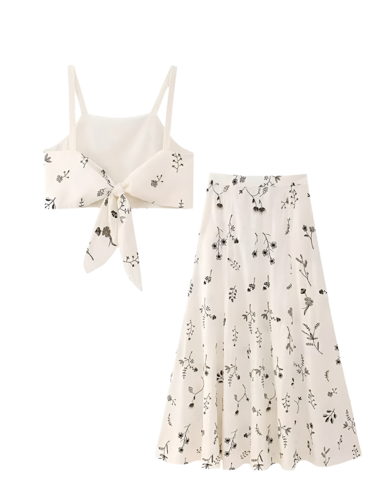 Outfit de verano con falda y top corto estampado sin mangas y falda línea A con cordón