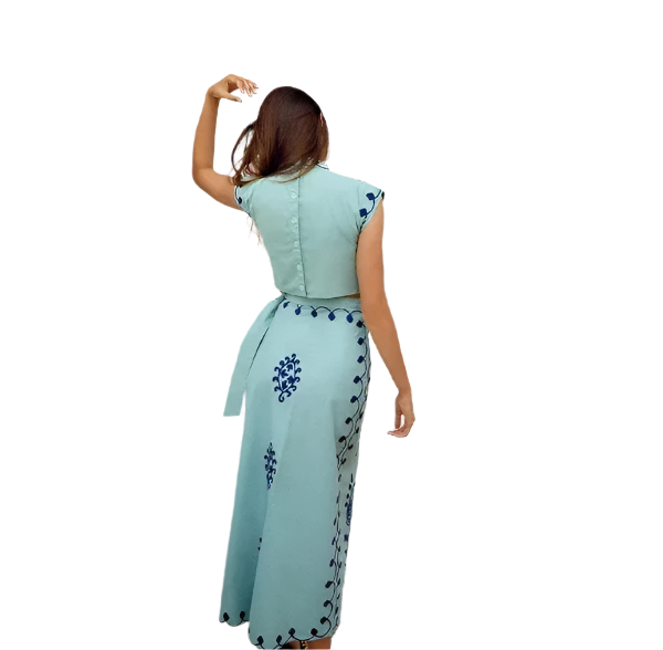 Outfit Conjunto bohemio vintage de 2 piezas con top corto bordado con hombreras y falda con cordones y estampado floral