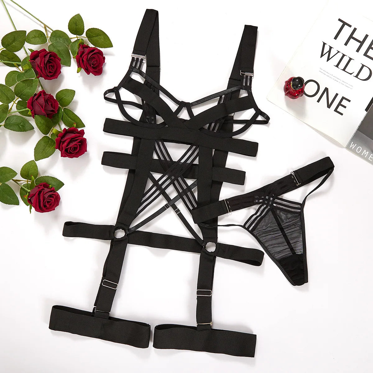 Conjunto Set de Lencería Coqueta 2 piezas con diseño de tiras de estilo jumpsuit ajustado en elástico