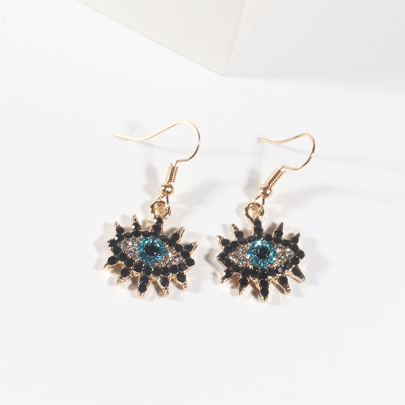 Vintage Fashion Necklace with Turkish Eye Pendant