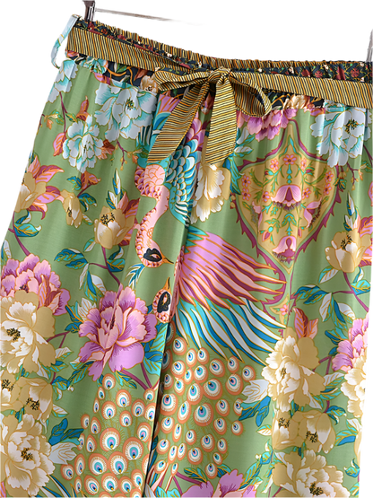 Outfit Boho chic 2-piece set with floral print short kimono and wide-leg pants