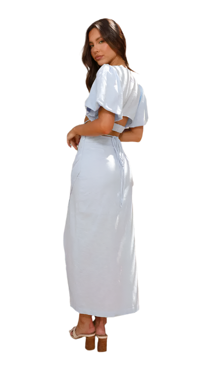 2-Piece Outfit Set: Short-Sleeved V-Neck Blouse and Long Skirt in Boho Chic Style