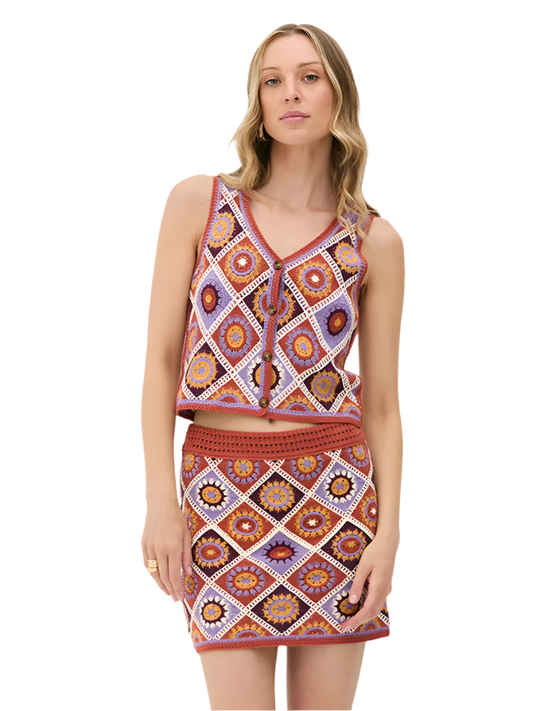 Conjunto bohemio para mujer de 2 piezas con top de tirantes en V y falda mini tejida de colores de talle alto