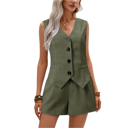 Boho Chic Outfit Set of Sleeveless Vest and High-Waisted Shorts in a Casual 2-Piece Set