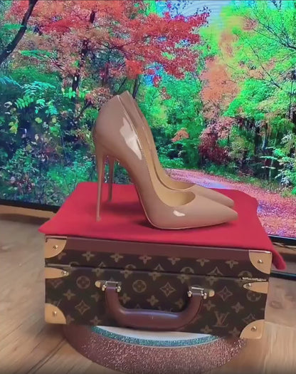 Zapatos de tacón alto de 12 cm y punta fina de suela roja y satinado