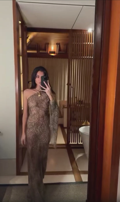 Vestido Largo de Un Solo Hombro con Estampado de Leopardo y Espalda Descubierta